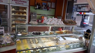 Photos of casa alqueza