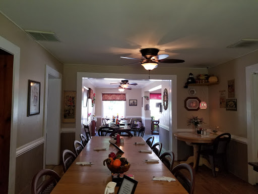 Restaurant «Pine Grove Restaurant», reviews and photos, 574 Pine Grove Rd, Bluemont, VA 20135, USA