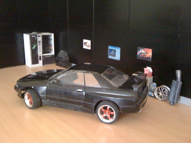 garage tuning pour diorama IMG_0441