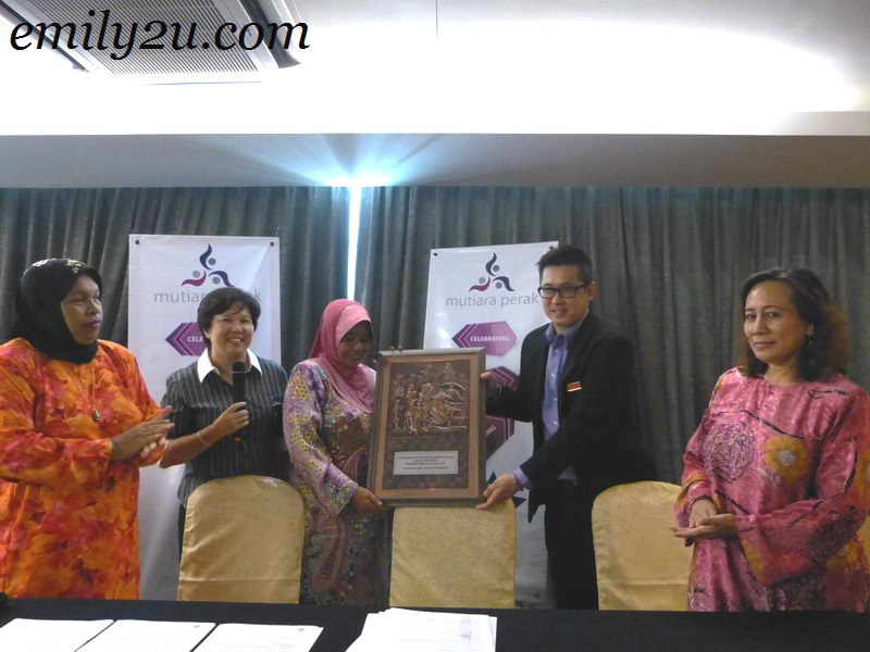 Mutiara Perak Awards 2012