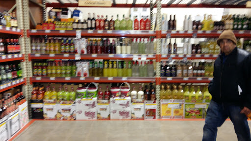 Liquor Store «Whitehouse Liquor & Wine», reviews and photos, 650 Hylan Dr, Rochester, NY 14623, USA