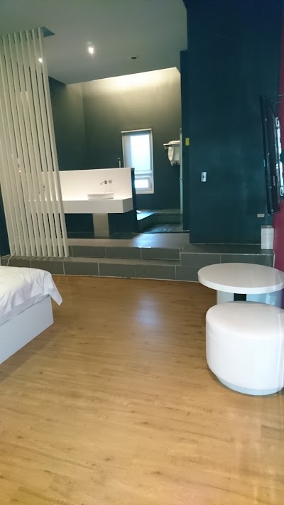 Photos of Oscar Hotel