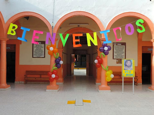 Colegio Amado Nervo de Matehuala, Cuauhtémoc 108, Centro, 78700 Matehuala, S.L.P., México, Colegio religioso | SLP