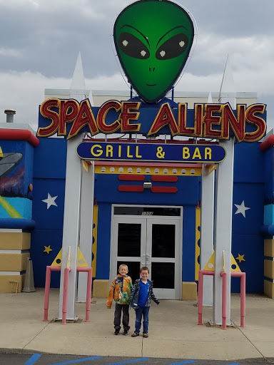 Space Aliens Grill & Bar