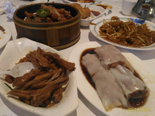 Seafood Restaurant «S & T Hong Kong Seafood Restaurant», reviews and photos, 2578 Noriega St, San Francisco, CA 94122, USA