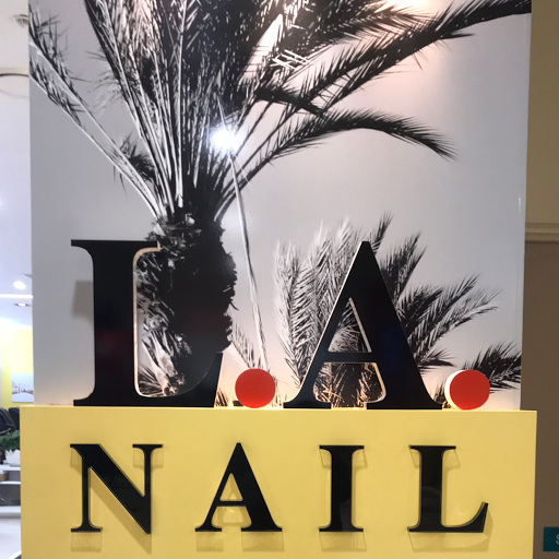 La Nails logo