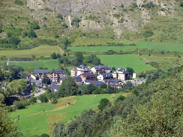 senderismo: Refugio Josep M. Blanc - Estanys de Peguera - Espot