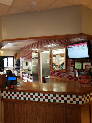 Pizza Restaurant «Pizza Hut», reviews and photos, 201 E 20th St, Mountain Grove, MO 65711, USA