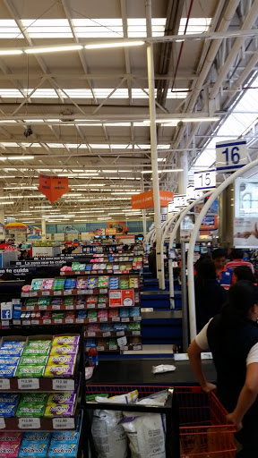 Chedraui Puebla Cruz del Sur, Blvd. Forjadores de Puebla 1099, Los Arcos Sta Cruz, 72730 Puebla, Pue., México, Supermercados o tiendas de ultramarinos | San Pedro Cholula