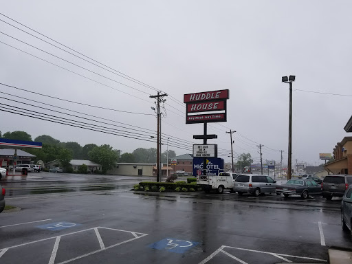American Restaurant «Huddle House», reviews and photos, 1209 N Main St, Shelbyville, TN 37160, USA