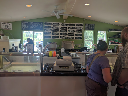 Dessert Shop «Snoqualmie Ice Creamery and Fountain», reviews and photos, 21106 86th Ave SE, Snohomish, WA 98296, USA