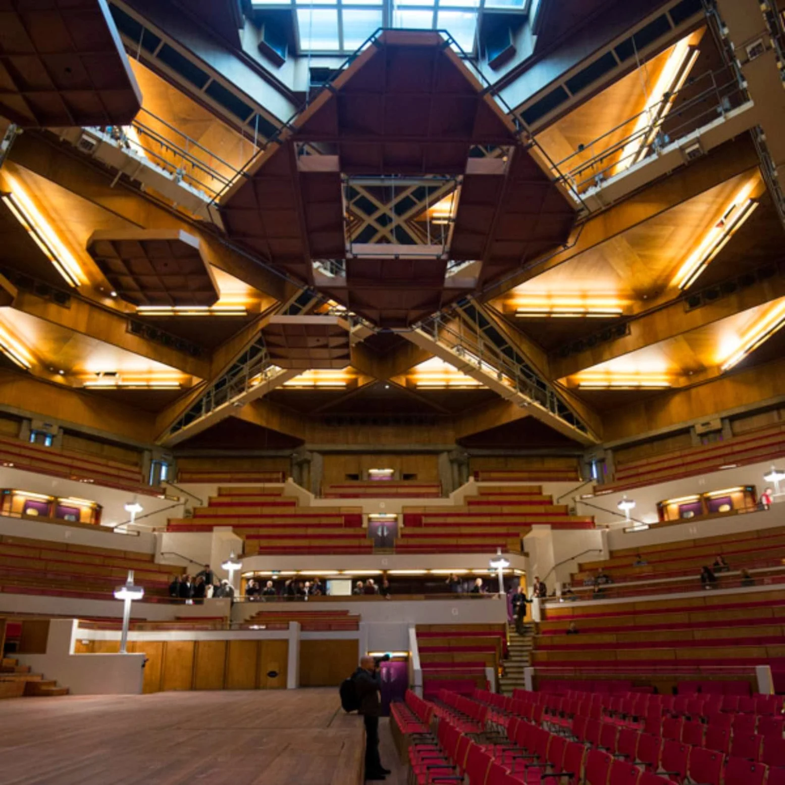 Tivoli Vredenburg by Architectuurstudio HH