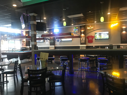 Bar & Grill «Draft House Bar & Grill», reviews and photos, 2700 E Eldorado Pkwy, Little Elm, TX 75068, USA