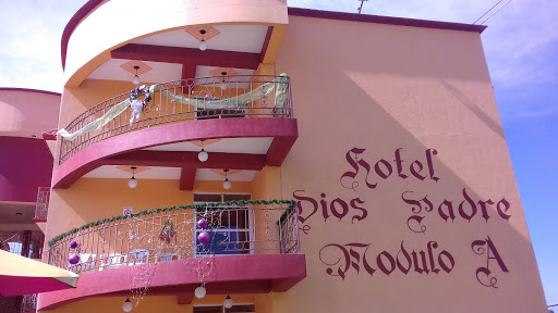 Hotel Dios Padre, Carretera Mexico-Laredo Km 156, Dios Padre, 42300 Ixmiquilpan, Hgo., México, Alojamiento en interiores | HGO
