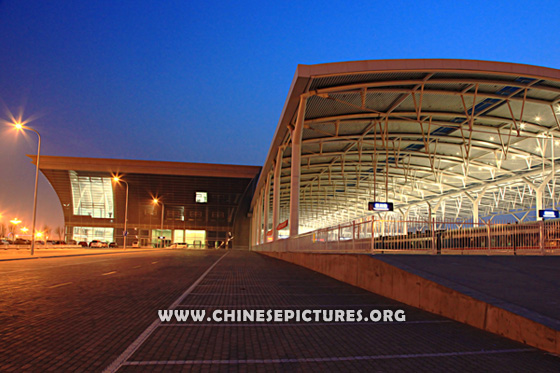Yinchuan Railway Station Photo 4