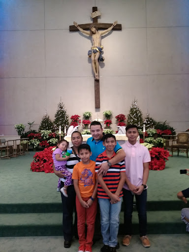 Holy Family Catholic Church