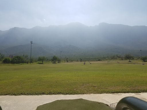 Tee de Practica Sierra Madre, Las Sendas s/n, Zona Valle Poniente, 66200 San Pedro Garza García, N.L., México, Campo de prácticas de golf | NL