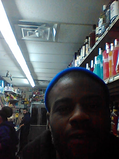 Liquor Store «Liquor Corner», reviews and photos, 3009 Saginaw St, Flint, MI 48505, USA