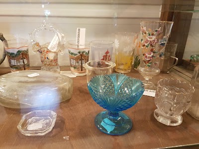 Photos of Originart Gal&eacute;ria Műv&eacute;szeti Kft.