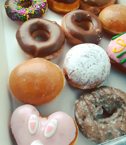 Bakery «Krispy Kreme Doughnuts», reviews and photos, 3860 S Campbell Ave, Springfield, MO 65807, USA