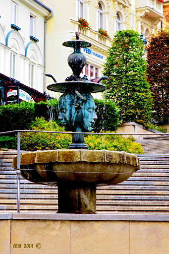 Market Colonnade