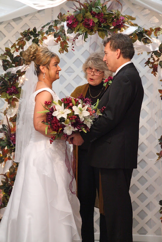 IMAGE: https://lh5.googleusercontent.com/-ID7umpU6-FI/UHcXtklzo6I/AAAAAAAACuE/fRVMLq-98Jw/s800/Hall_059.JPG