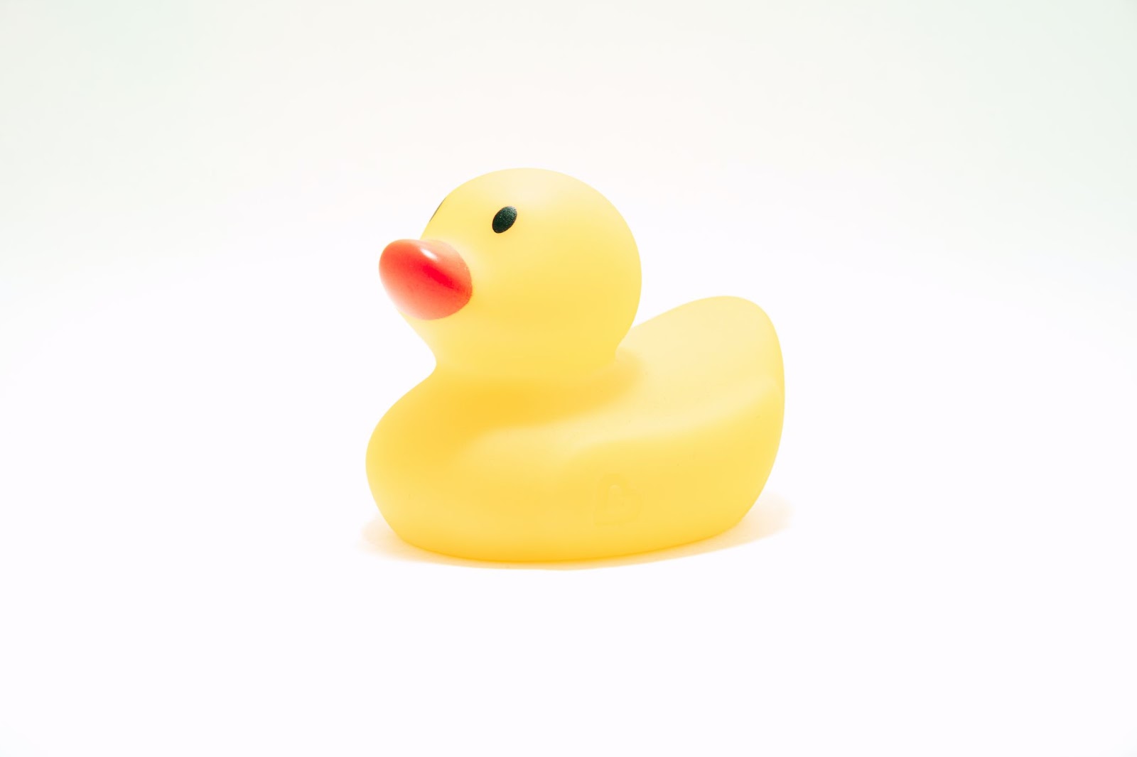 Picture of a yellow rubber duck