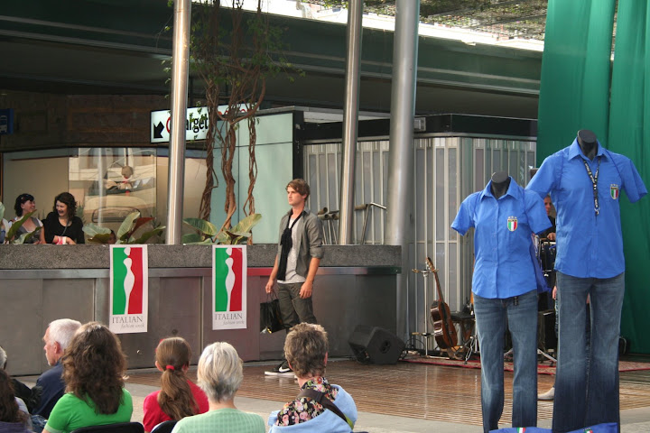 Highlights of Italian Fashion Week 2012-44