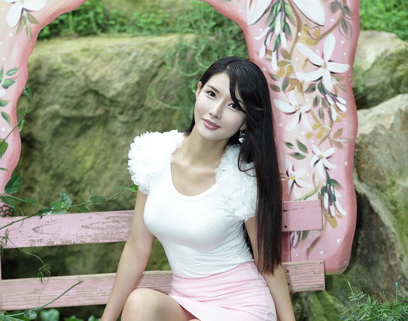 Sexy Cha Seon Hwa (???????) in Pink Mini SKirt! (Part 2)