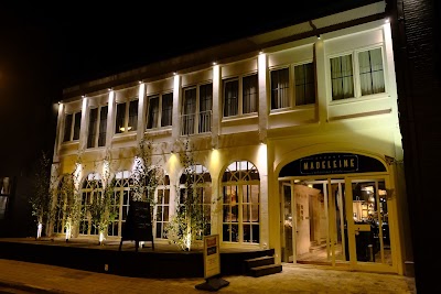Photos of salons Cortina