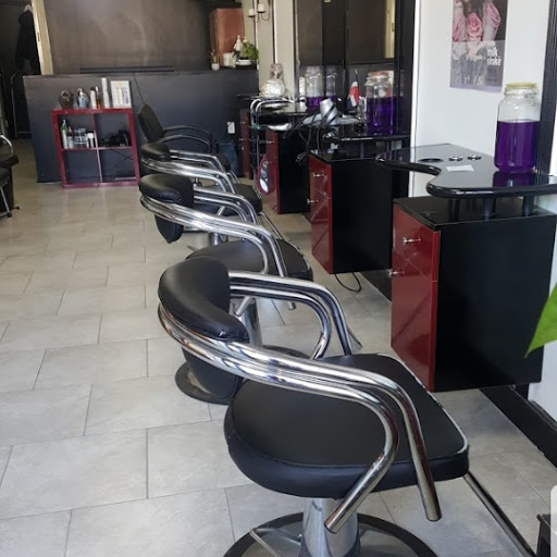 Yosi Unisex Salon