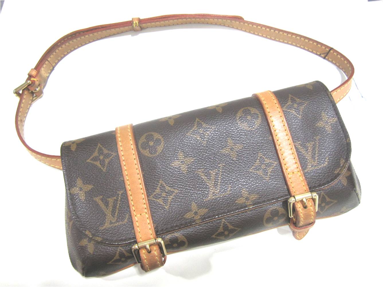 The Bags Affairs ~ Satisfy your lust for designer bags: Louis Vuitton Monogram Canvas Pochette ...