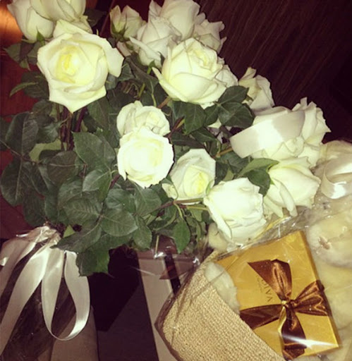 Karrueche Chris Brown Flowers After Rihanna Chris Brown & Rihanna...In The Bathroom, Though!