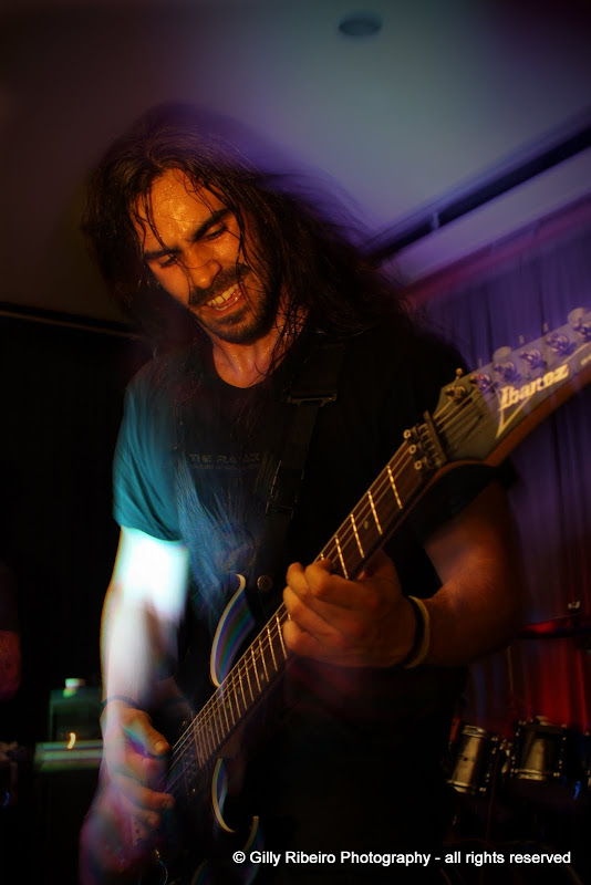 IMAGE: https://lh5.googleusercontent.com/-J3NpP_v4CV8/T_wwf2IBnqI/AAAAAAAAFS0/SJEqyD5Jv5Y/s800/IMG_3356.JPG