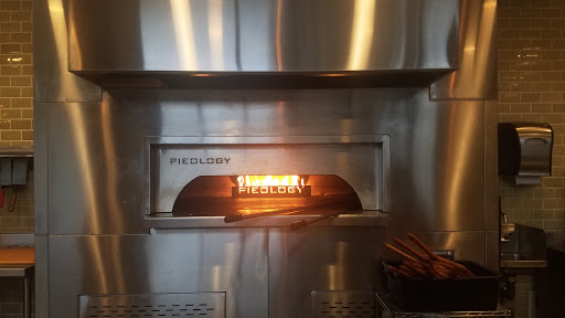 Pizza Restaurant «Pieology Pizzeria», reviews and photos, 1020 16th St, Sacramento, CA 95814, USA