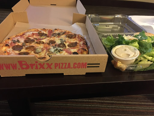 Pizza Restaurant «Brixx Wood Fired Pizza», reviews and photos, 1550 W McEwen Dr, Franklin, TN 37067, USA