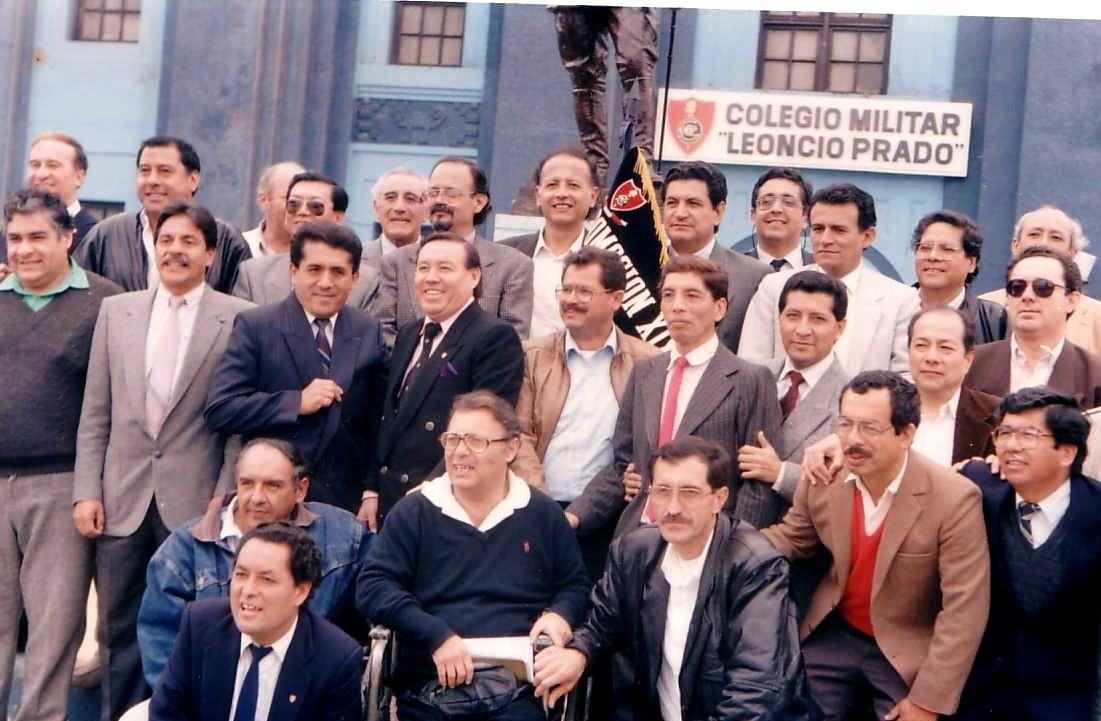 D:\DE LA PC CASA\PAPA\Jlava\2020\CASA\MAYO\Boletines\1990 Reencuentro1.jpg