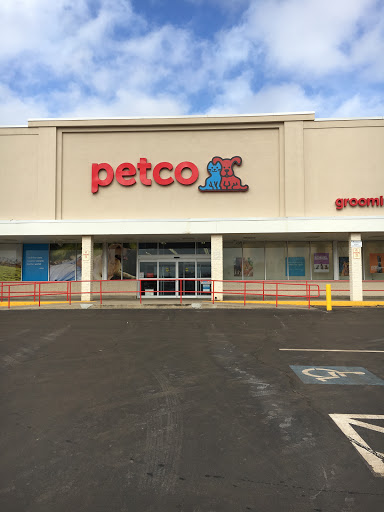 Pet Supply Store «Petco Animal Supplies», reviews and photos, 816 Washington St, Middletown, CT 06457, USA