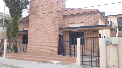 Iglesia Adventista del Séptimo Día A.R., Democracia 301, Zona Centro, 87070 Cd Victoria, Tamps., México, Organización religiosa | TAMPS