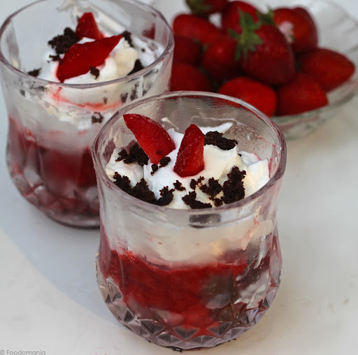 Strawberry Brownie Parfait Recipe | Easy & Quick Trifle Desserts