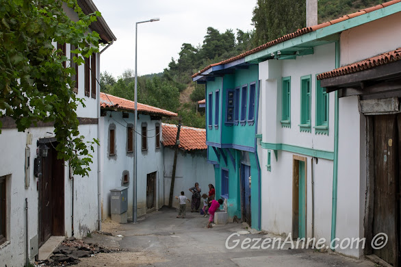 Bursa, Misi Köyü sokaklarında