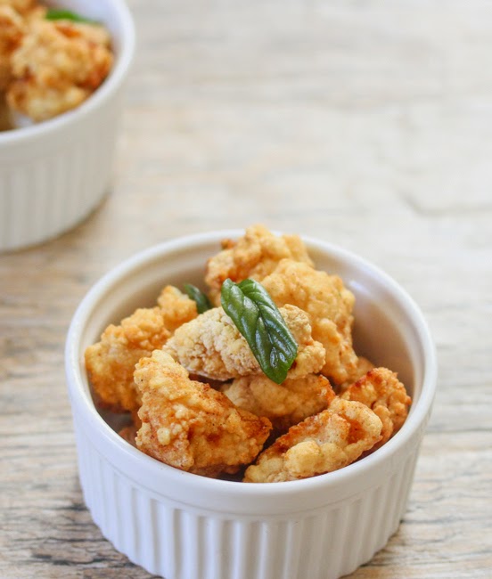 photo of a bowl of Taiwanese Salt and Pepper Popcorn Chicken