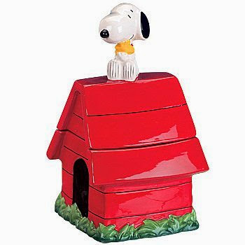  PEANUTS Snoopy Red Glazed Doghouse Ceramic Cookie Jar