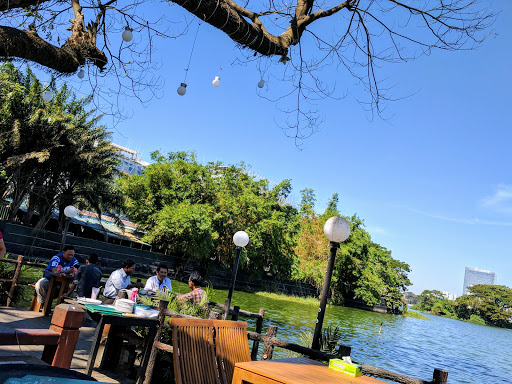 Zephyr Coffee & Restaurant