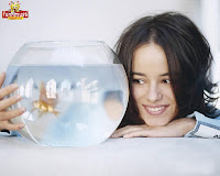 alizee hot looks