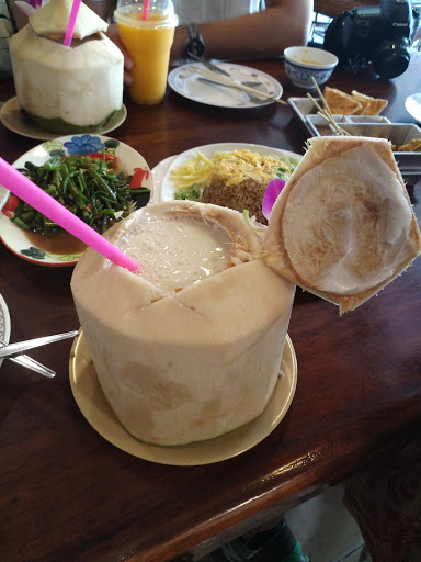 Dang restaurant patong phuket