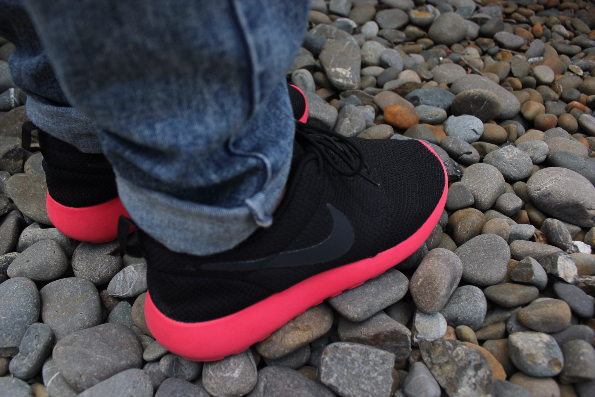 Feet: Nike Run "Siren Red" —