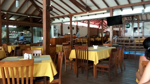 De Candolim Deck Restaurant & Bar, Candolim Sequerim Road, Vaddy, Panji, Goa 403516, India, Wine_Bar, state GA