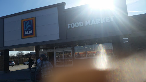 Supermarket «ALDI», reviews and photos, 391 Eisenhower Dr, Hanover, PA 17331, USA