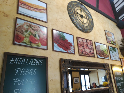 CERVECERÍA CHAMONIX - La Taberna Del Vino - HARO